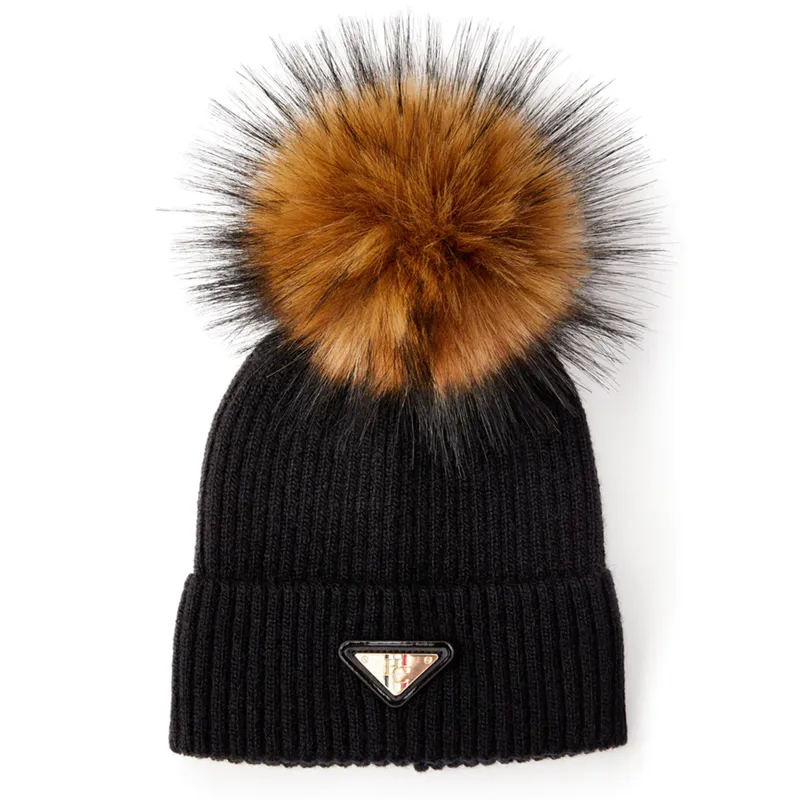 Holland Cooper Burghley Bobble Hat - Black